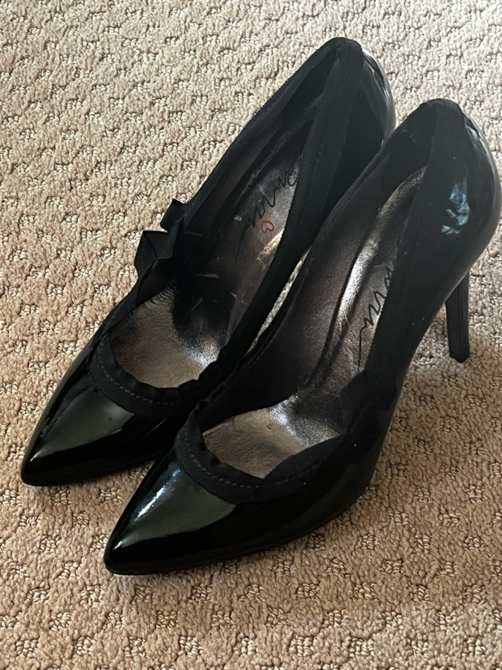 Lanvin Black Patent Pumps 40 New